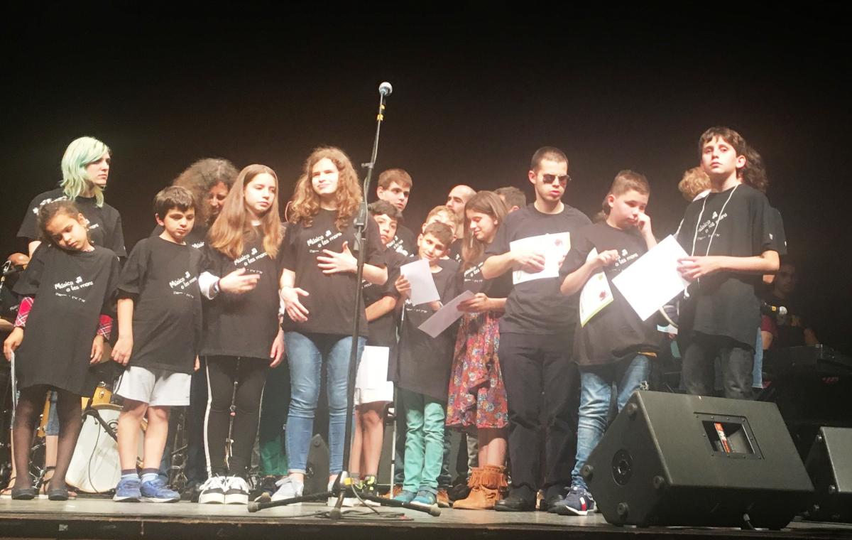 El dissabte 26 de maig de 2018 va tenir lloc al Teatre del Casino de Caldes de Montbui el concert de la 12a jornada d'estudiants de música amb discapacitat visual, ‘Música a les Mans’.