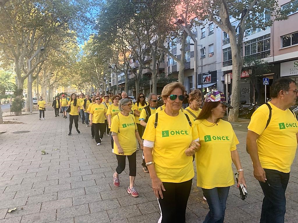 El Programa “Pas a Pas” dels quatre Equips d’Atenció Primària de Reus de l’Institut Català de la Salut (ICS) Camp de Tarragona, amb la col·laboració de l’Ajuntament de Reus i l’ONCE, van  programar pel passat 16 d’octubre, una caminada solidària i saludable.