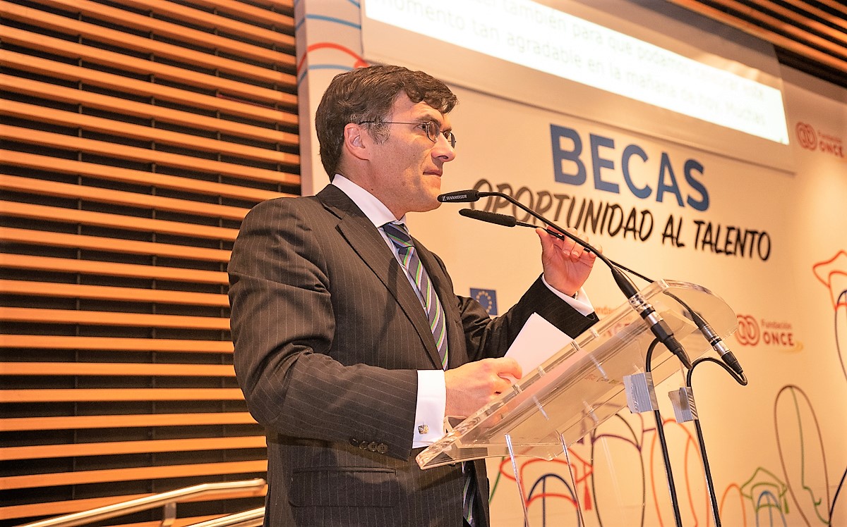 Alberto Durán, vicepresident executiu de Fundació ONCE, a l'acte de lliurament de les beques.