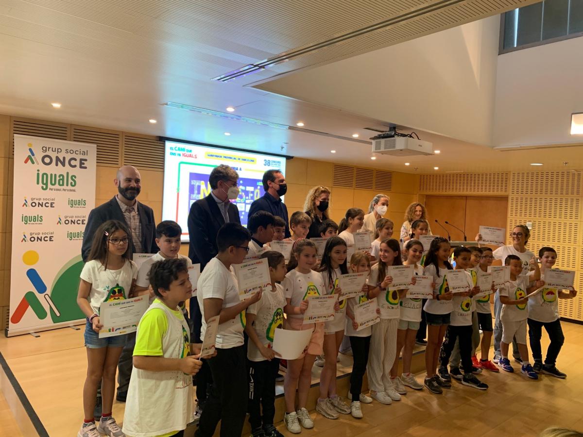 Concurs Escolar Escola Joan Maragall Sant Andreu de la Barcarep el premi.