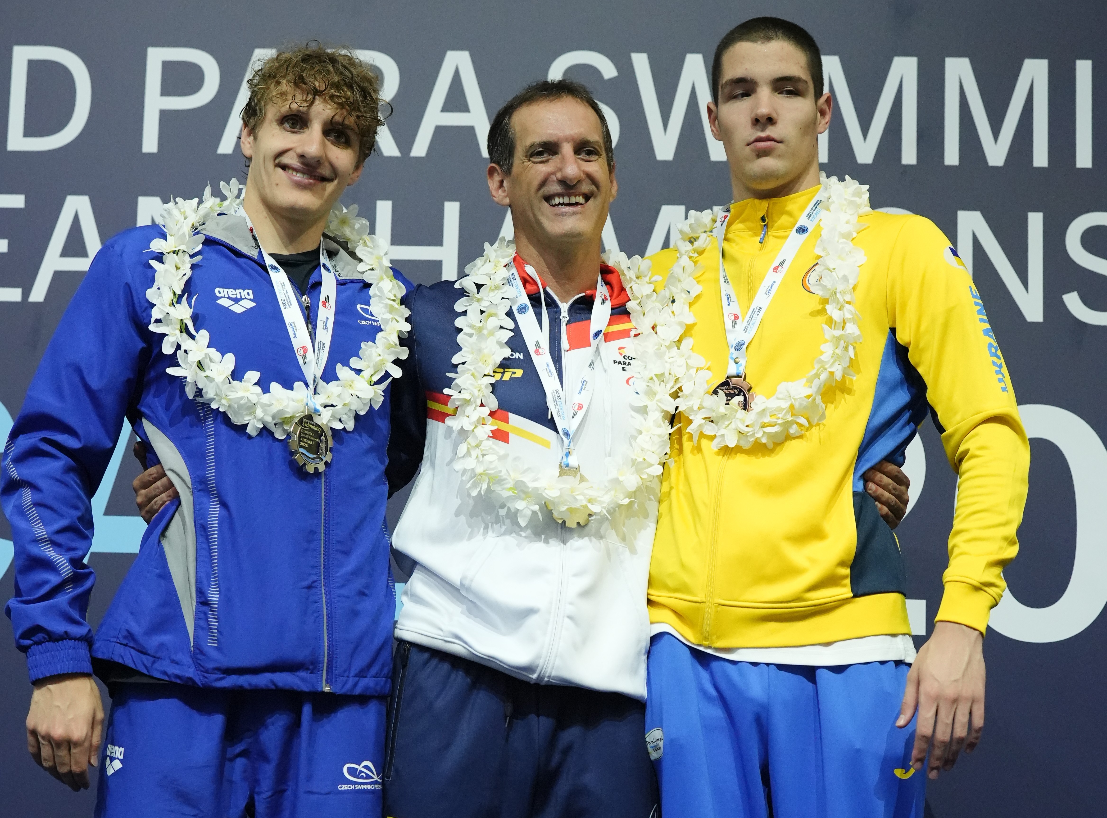 Gelis, al mig del podi, no va trobar oposició per penjar-se l’or als 100 metres esquena S11.