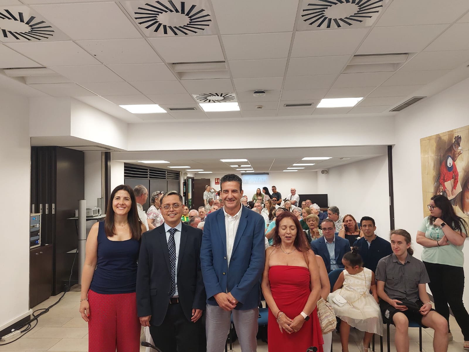 Joffre José Veintimilla es va presentar el 20 de juliol com a nou director de l’ONCE a Lleida en un acte, a la seu de l’ONCE a la ciutat, que va comptar amb la participació de&nbsp;Cristina Morón, tercera tinenta d’alcaldia de l’Ajuntament de Lleida i regidora de Seguretat, Mobilitat i Civisme; Àngel Ávila, sotsdelegat de l’ONCE a Catalunya, i Rafi Pérez, vicepresidenta del Consell Territorial de l'ONCE a Catalunya.