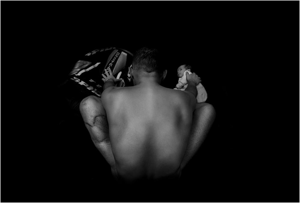 Accésit Fotógrafo con discapacidad:  Jordi Cañizares (Viladecans, Barcelona), por “Autoretrado: Pasado y presente”.