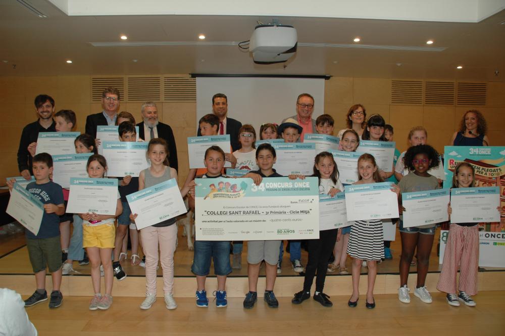 CATEGORIA A: 3r i 4t de Primària Col·legi: ‘Sant Rafael’ (La Selva del Camp,Tarragona) Curs: 3r Primària. Grup A Títol treball: “El cal·ligrama de la inclusió”