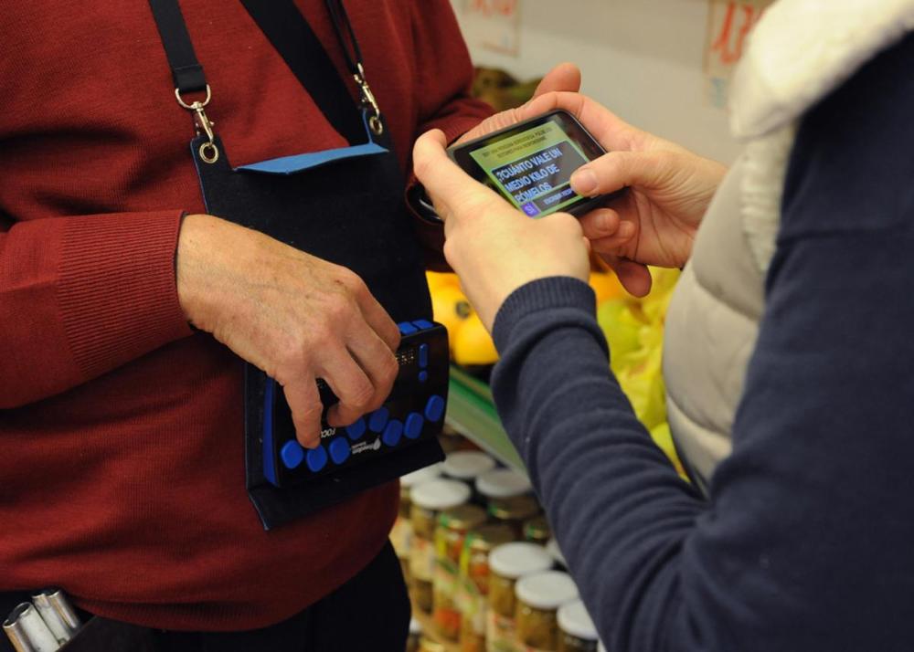 Amb aquestes dades, el joc responsable de l'Organització, principal motor de la seva acció social, acumula dos anys d'increments, amb un model únic al món que suma la força de 19.700 venedors, plantilla mitjana 2016, 2.801 d’ells a Catalunya, tots persones amb discapacitat; la incorporació de les més modernes tecnologies de vendes a través d'Internet, mòbil o TPV accessibles, que acaben d'estrenar el pagament amb targeta; i un canal físic complementari de col•laboradors autoritzats.