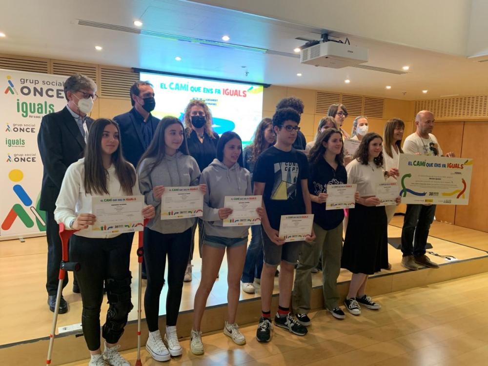 Concurs Escolar Escola Maristes Igualada rep el premi.