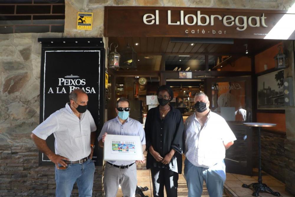 A Lleida, es va presentar el cupó al Bar Restaurant Llobregat amb  Mariama Sall, regidora de Persones Comunitat i Agenda 2030; Josep Castellarnau, president de la Federació d’Hostaleria de Lleida; Marcelino Cid, director de l’agència de l’ONCE a Lleida i Manolo Lorenzo, vicepresident  del Comitè d’Empresa de Lleida.
