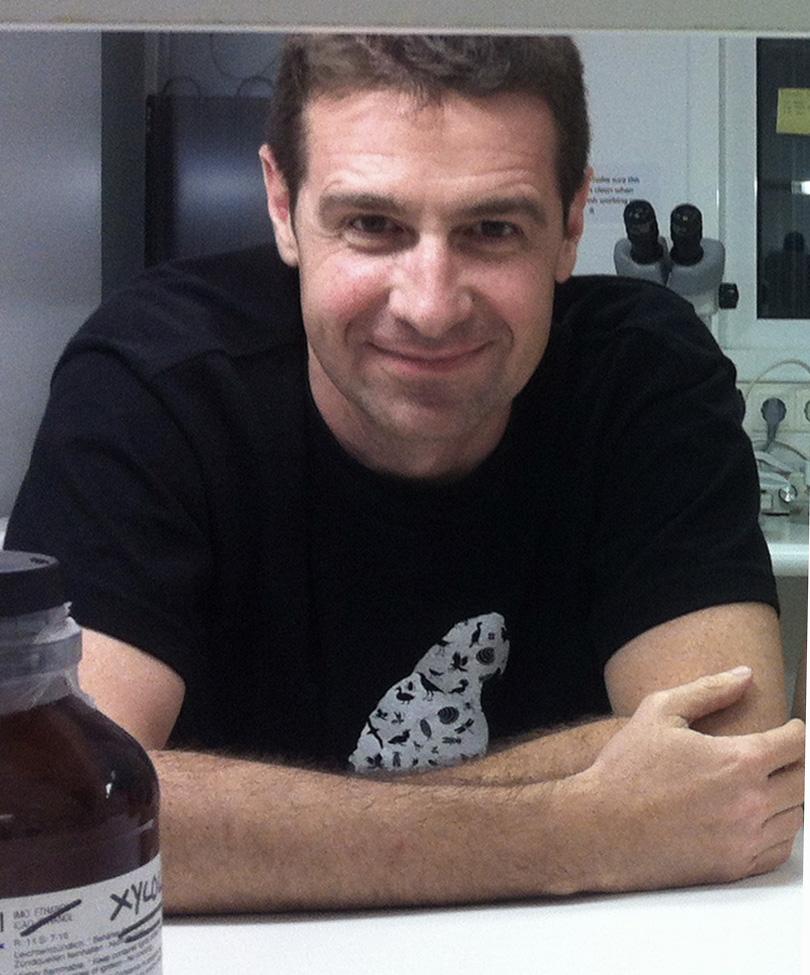Julián Cerón.