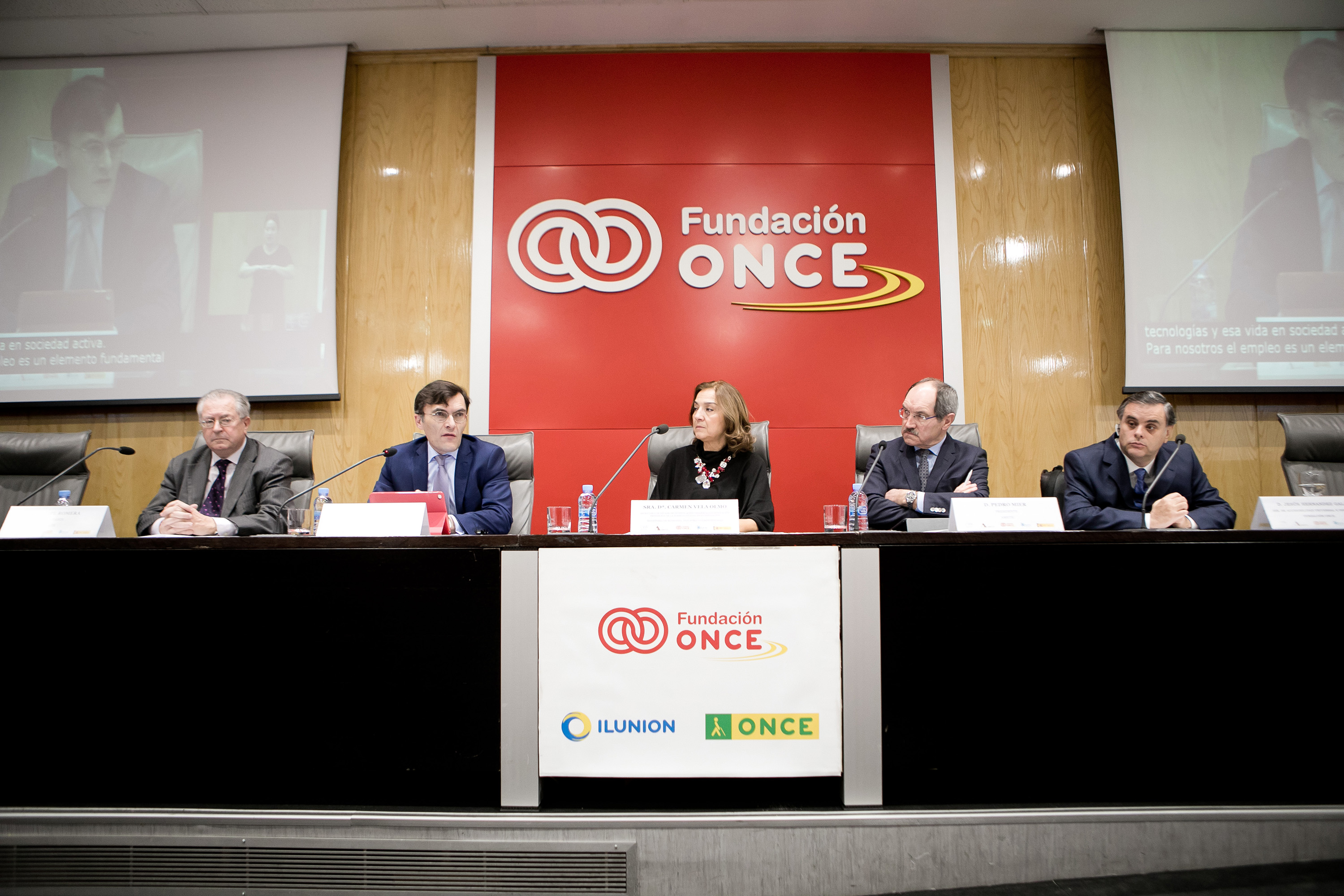 foto_mesa_inauguracion.jpg