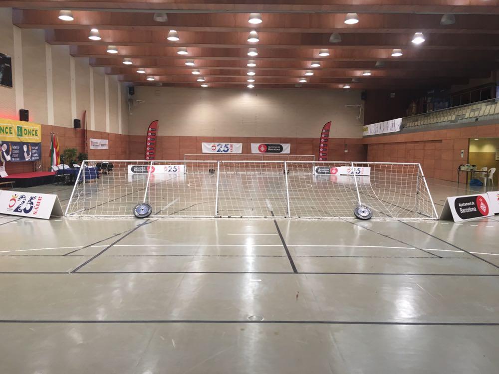 La primera edició del Torneig Internacional Ciutat de Barcelona de goalball es desenvolupà durant els dies 17, 18 i 19 de novembre al poliesportiu de la Delegació territorial de l’ONCE a Catalunya.