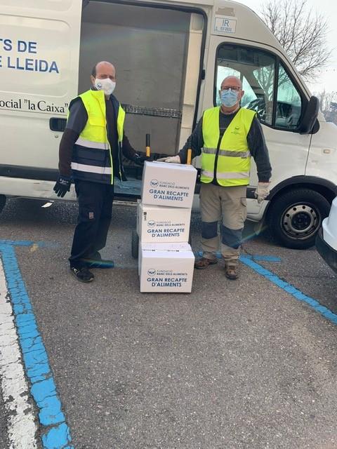 Lliurament al banc dels Aliments de Lleida.