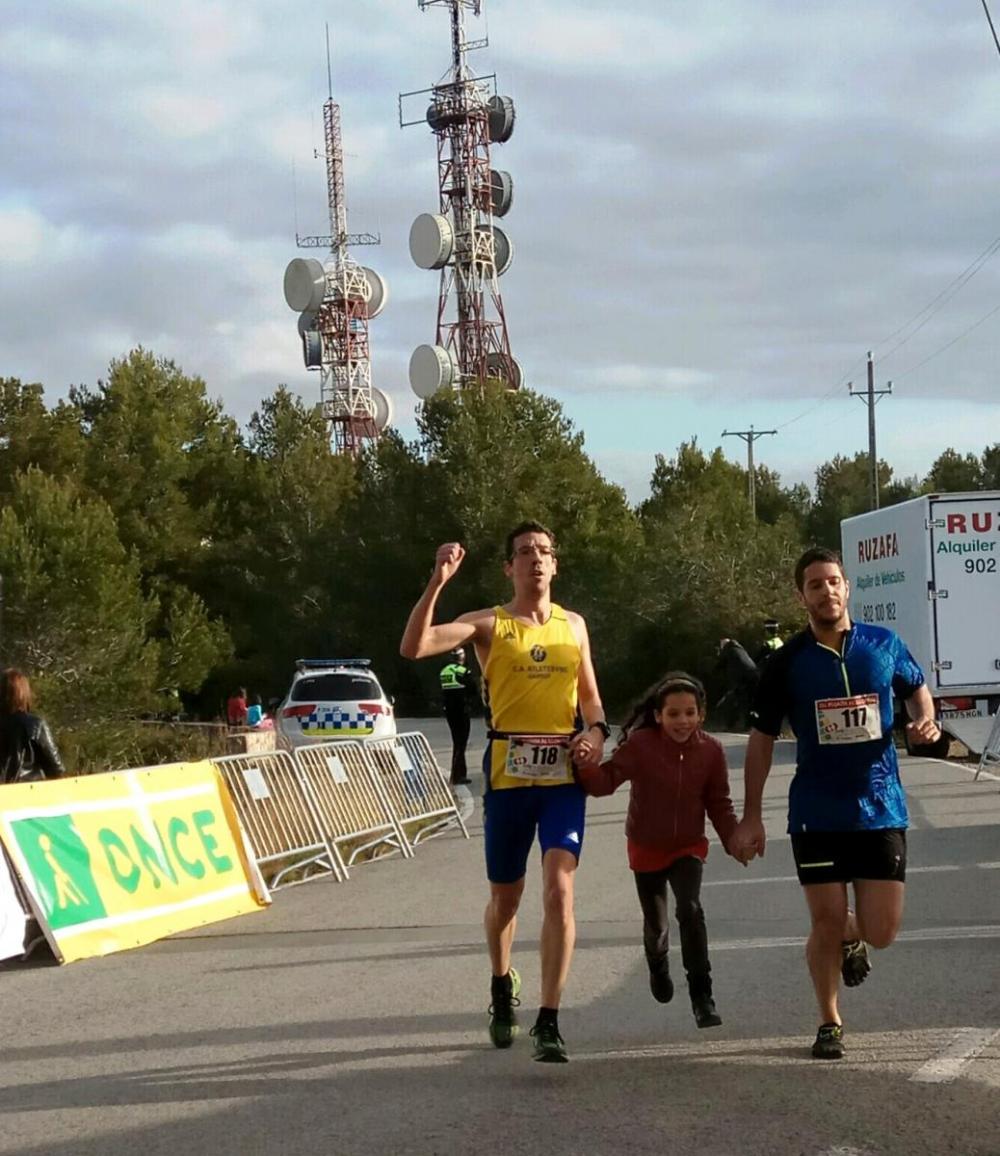 Tant l’ONCE com el Patronat Municipal d’Esports de Tarragona, que  organitza i coordina les diferents activitats esportives municipals de la ciutat, volen que aquesta cursa estigui oberta a tota la ciutadania amb la finalitat d'afavorir la inclusió social i molt especialment la participació de persones amb discapacitat visual i d'altres discapacitats.