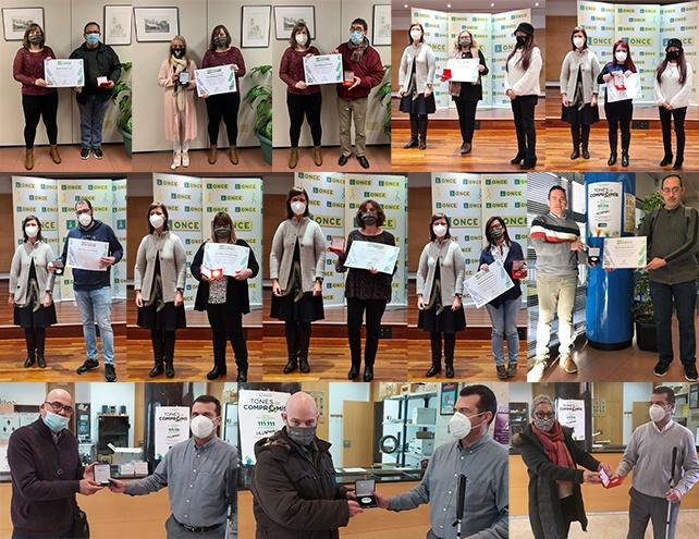 Entrega medalles a una part de les agències.