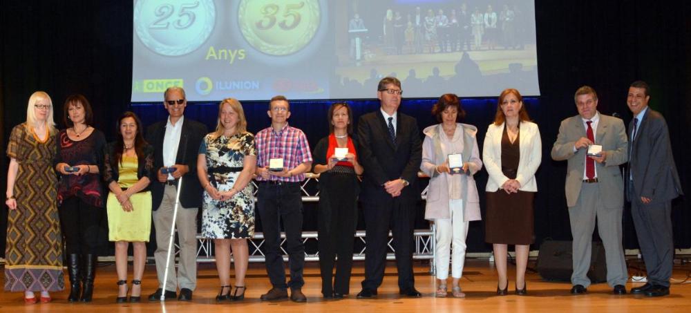 4º. grup De Tarragona : María Clara Espinach García  De Lleida: Roser Gasol Señis  D’El Prat de Llobregat: Pere Navarro Peña  De Mataró: David Romero Ojeda  De Molins de Rei: María Mercedes Hernández Suz  I de Vic: Martín Roma Verdaguer 