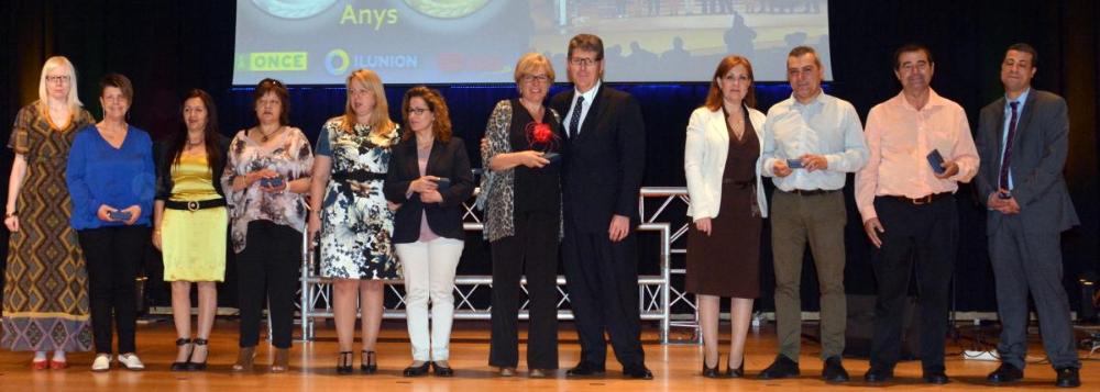 3er. grup De Terrassa: Rosa Chacón Naranjo, María Rosa Martínez Fernández i Eugenio Pérez Periáñez  De Sabadell : Juan Carlos Sanz González  De Granollers: María Dolores Ciuró Font  I del CRE: Concepción López García 