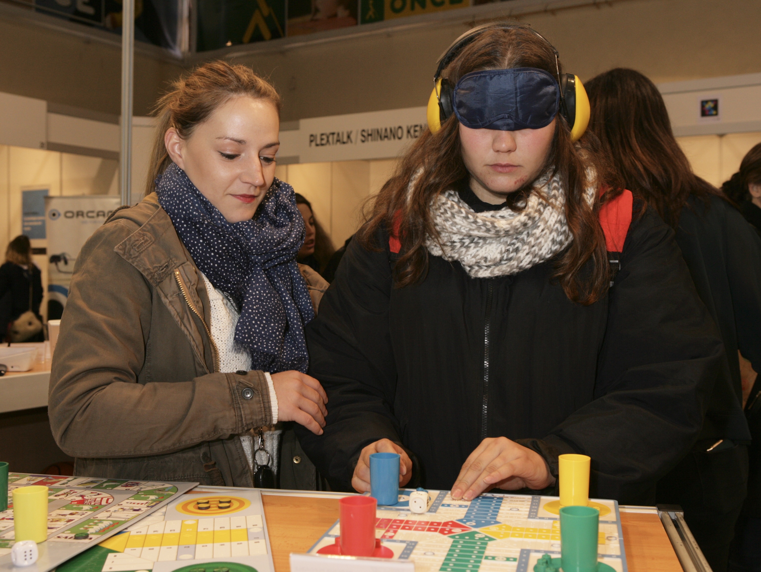 tifloinnova_chica_parchis.jpg