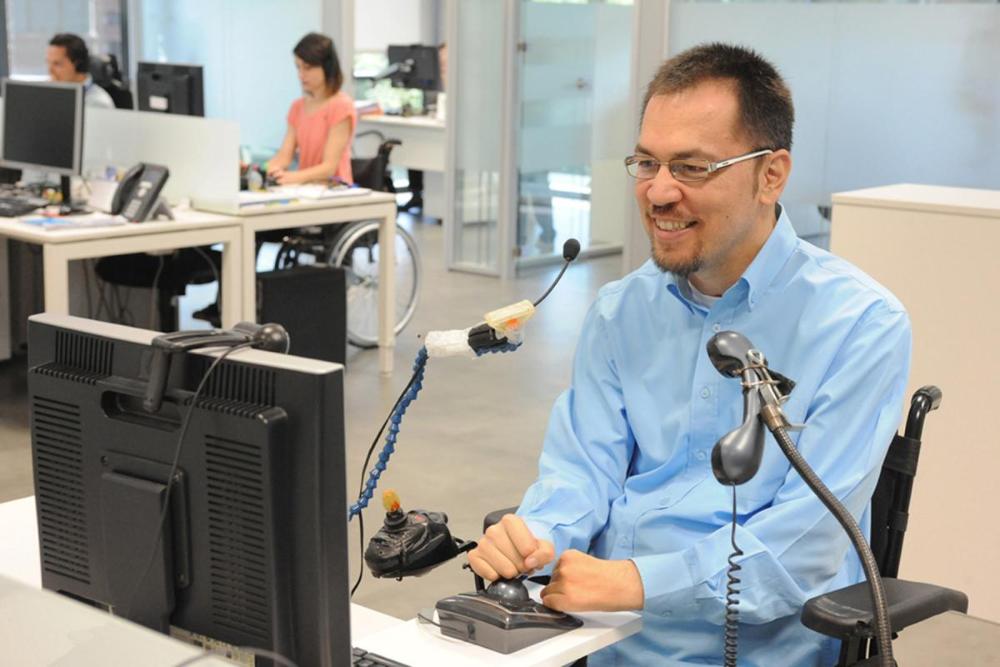 A Catalunya, ILUNION compta amb 42 centres i 3.771 treballadors, dels quals el 39,3% són persones amb discapacitat. La facturació a Catalunya va ser de 104,9 milions d’euros.