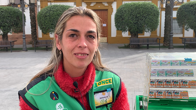 Venedora de la loteria social, segura i responsable de l'ONCE.