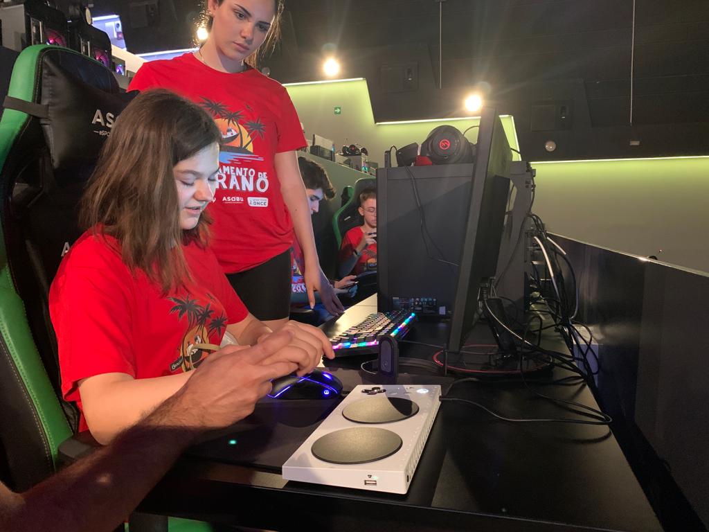 Idira Parra, jove afiliada a l'ONCE, va ser una de les participants als Campus.