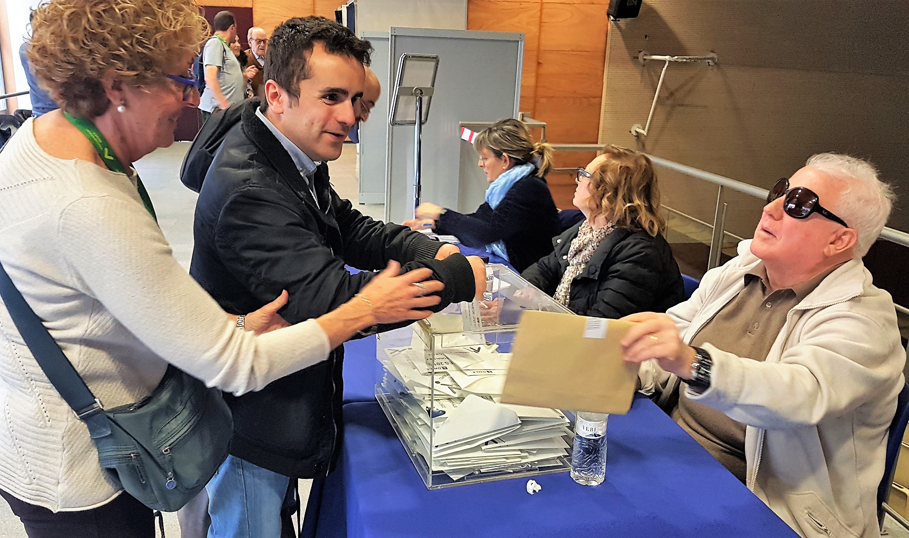 Imatge d'arxiu a unes eleccions a l'ONCE, plenament accessibles.