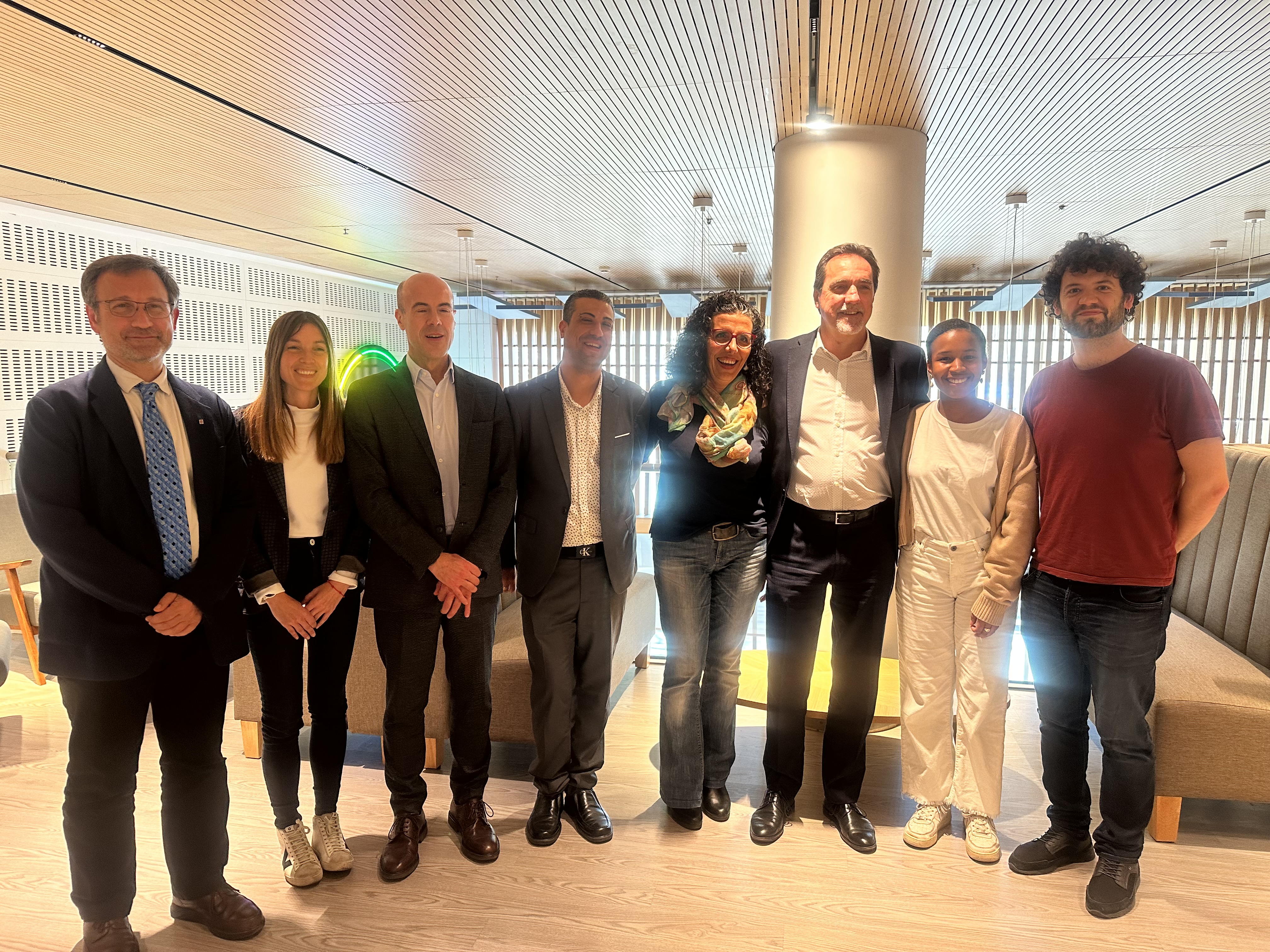 Foto de família del jurat del Roc Boronat 2023