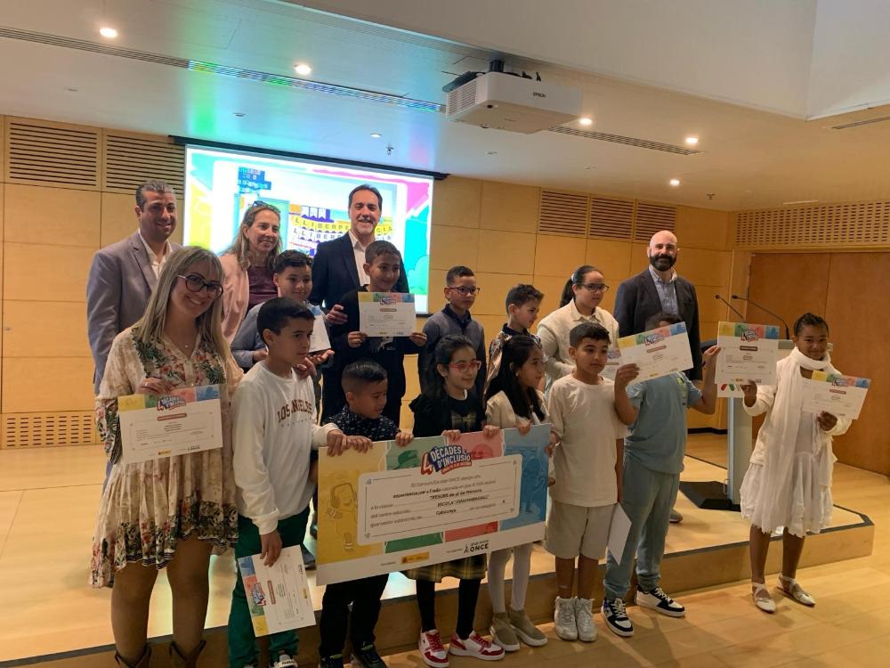 Lliurament a Escola Joan Maragall