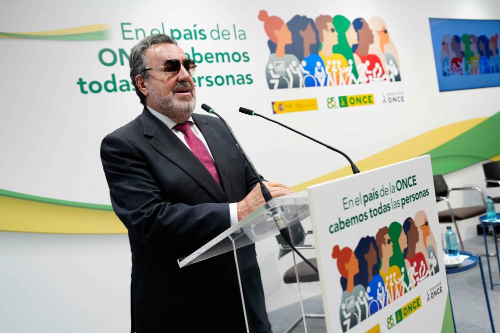 Miguel Carballeda, president del Grup Social ONCE, fent el seu parlament durant l'acte