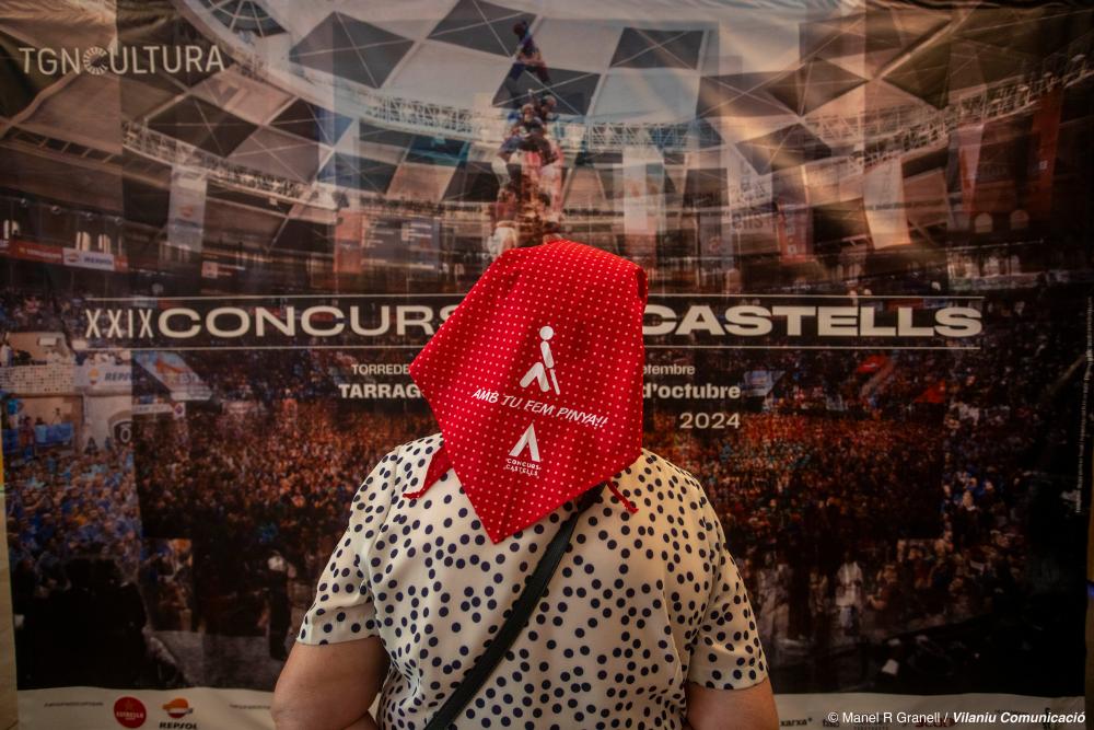 Foto mocador ©Manel R. Granell - Vilaniu Comunicació