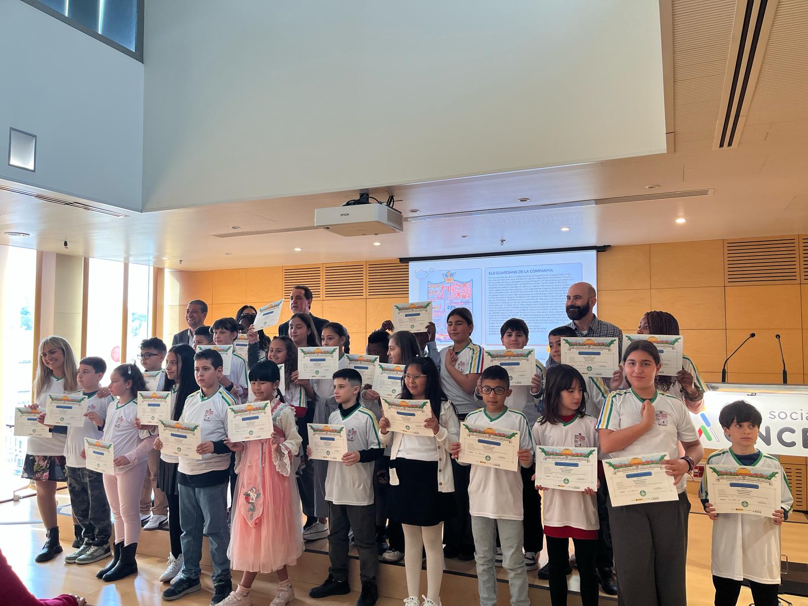 Escola Joan Maragall (Sant Andreu de la Barca) guanyadora categoria A (3r i 4t de Primària):