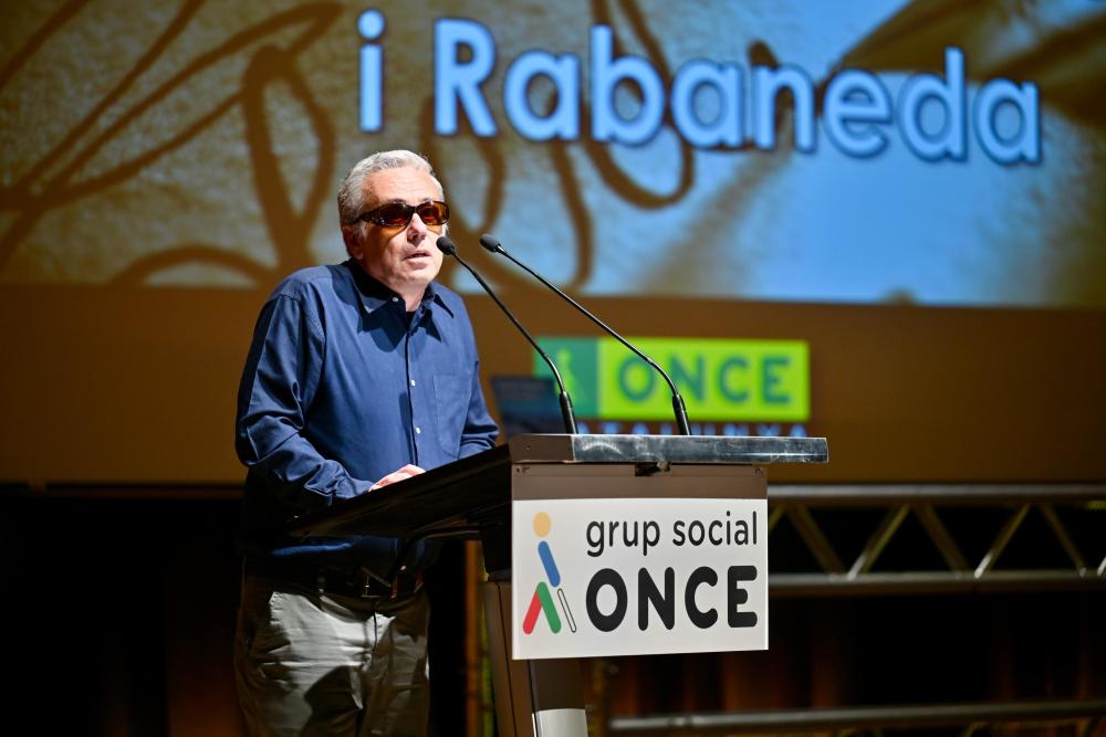 El guanyador a la categoria de Prosa, l'afiliat a l'ONCE Antonio Lozano i Rabaneda.