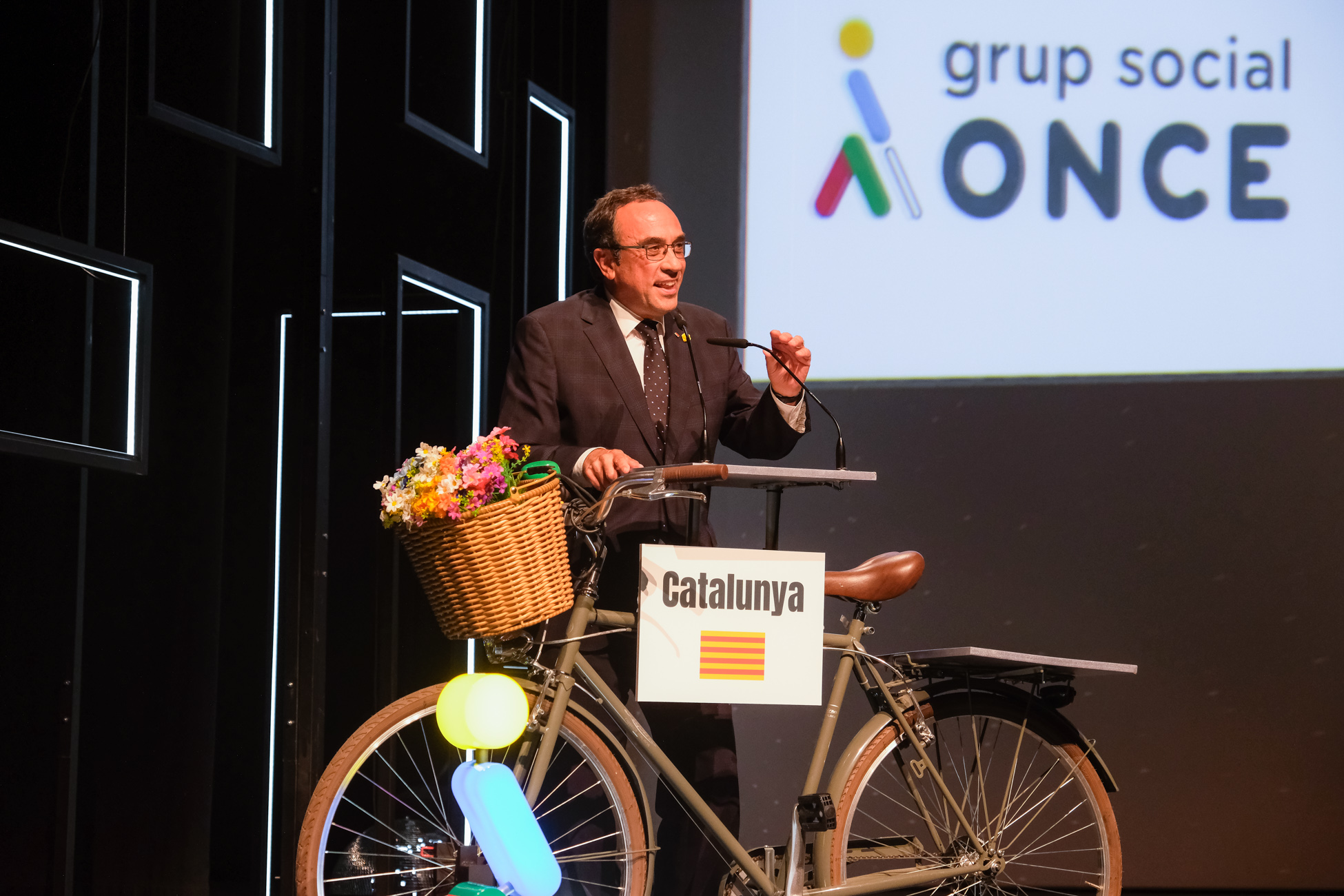 L’acte, celebrat al Teatre Principal de Terrassa per primera vegada, va estar presidit per Josep Rull, president del Parlament de Catalunya.