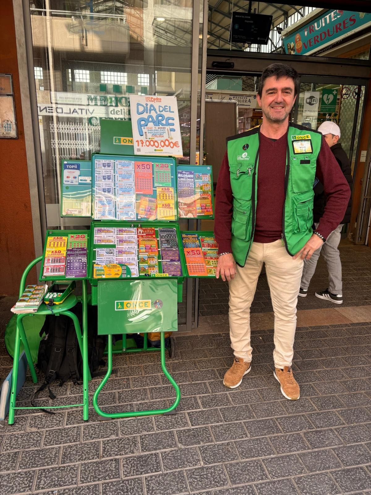 Miguel Losada, venedor que ha donat el premi a Vilanova i La Geltrú.